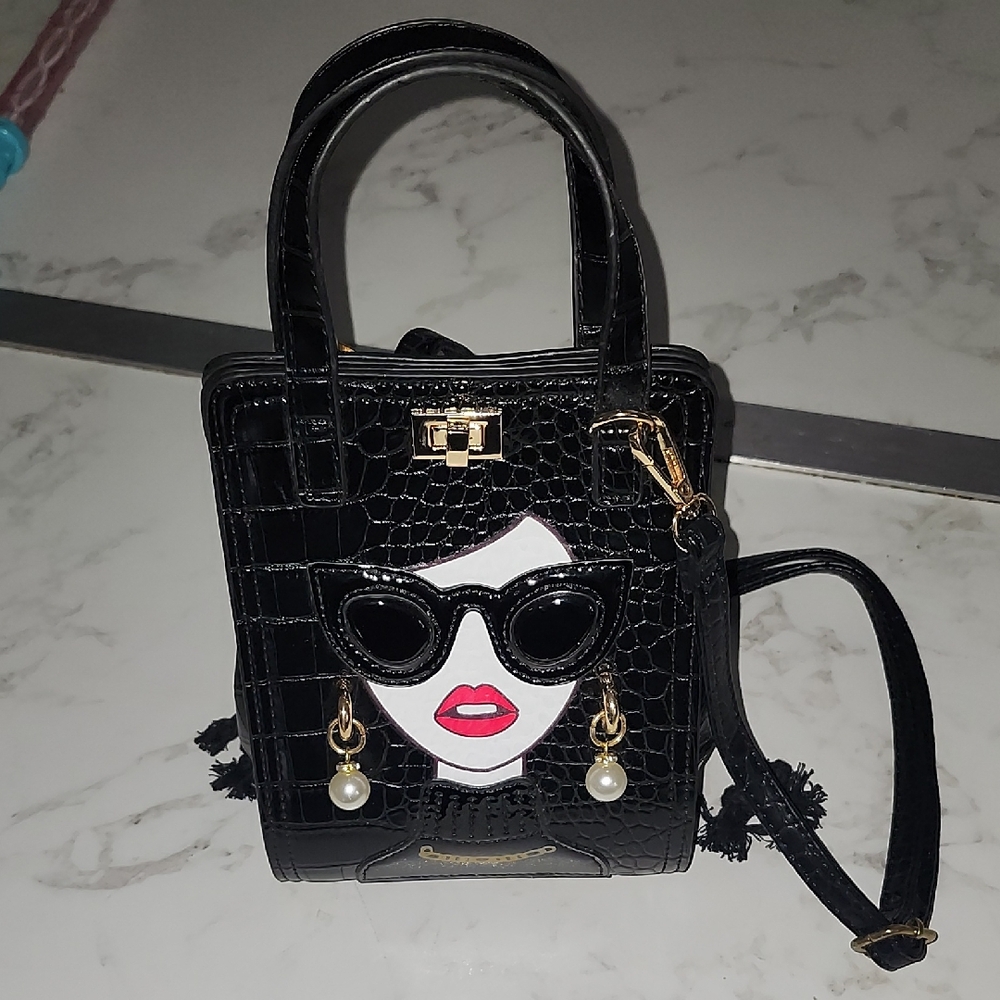 Novelty Twistlock  Sunglass Lady Bag